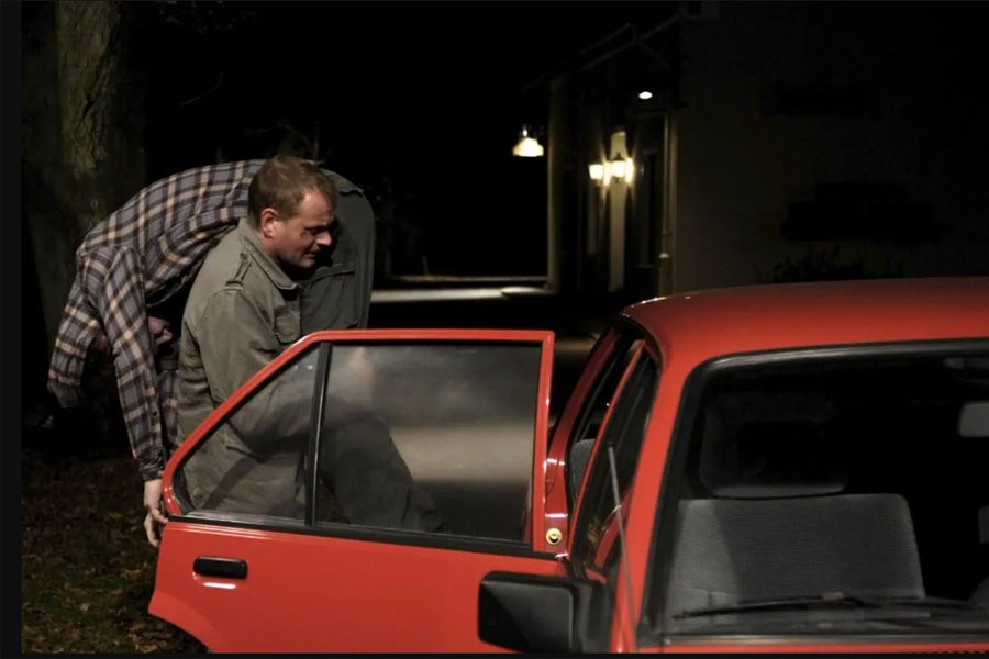 Der Tote in der Mauer (2008) - Devid Striesow