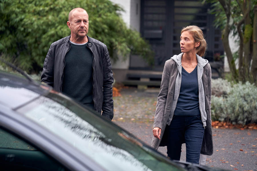 INGO THIEL - Ein Maedchen wird vermisst: Heino Ferch, Sina Bianca Hentschel