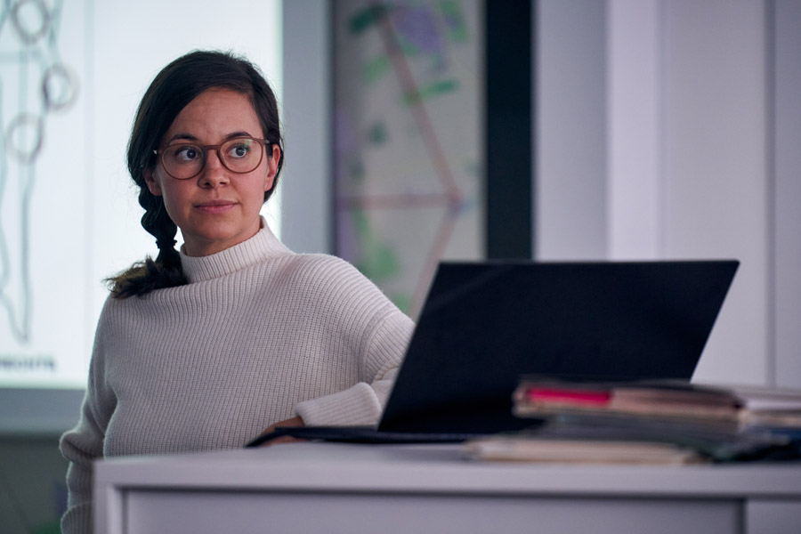 INGO THIEL - Ein Maedchen wird vermisst: Karolina Horster